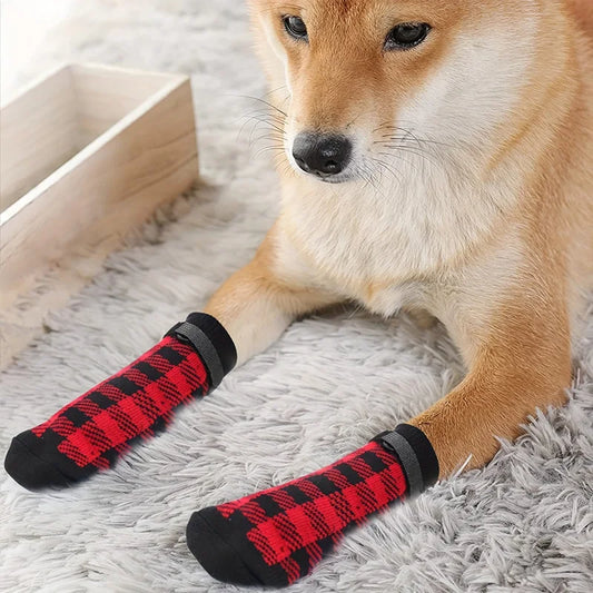 Chaussettes à carreaux rouges pour chien
